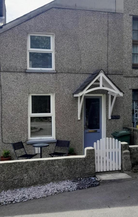 Cosy Mews House Close To Harbour Porthmadog Exterior photo